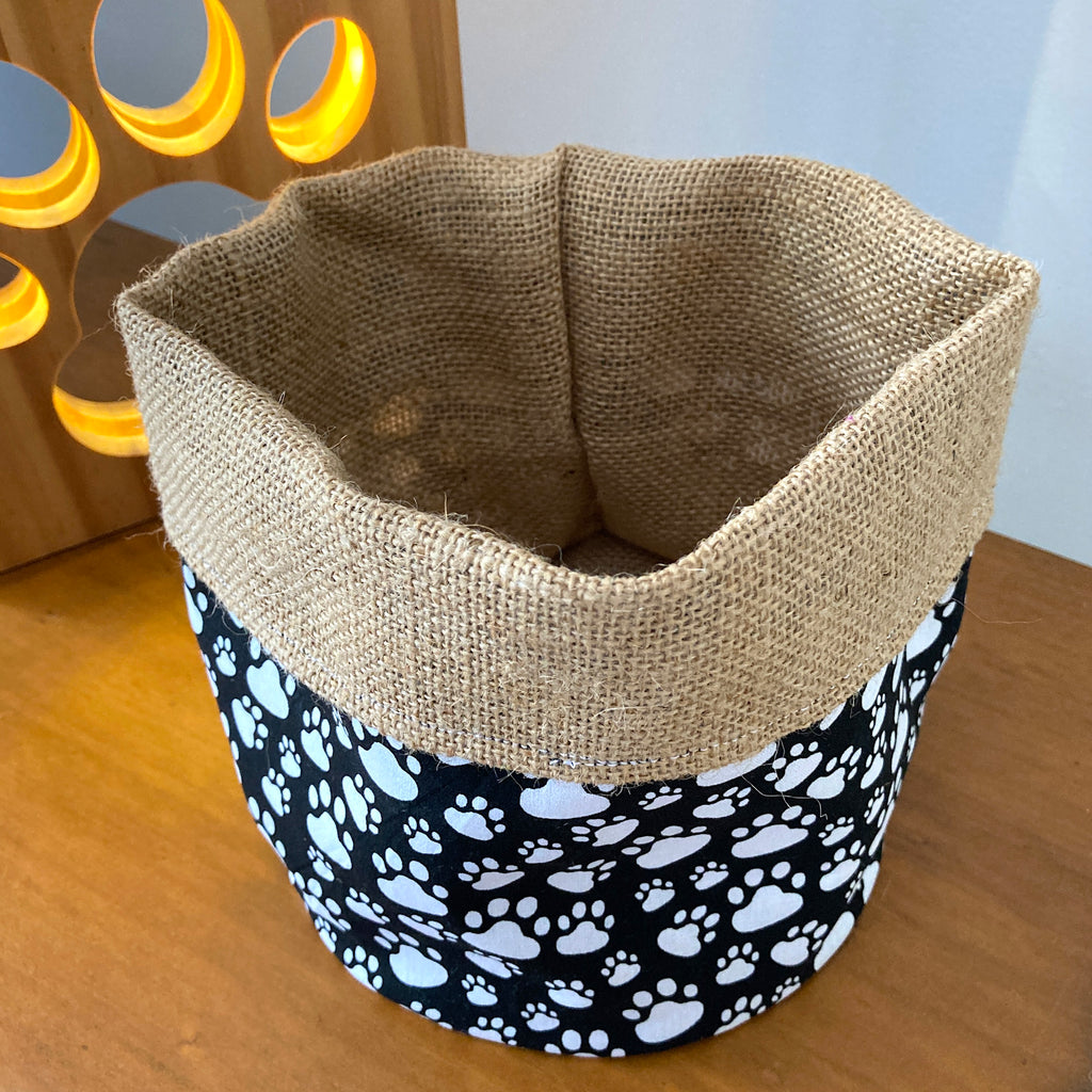 Natural Hessian Lined Plant Pot Holder Bag - PAWPRINTS (Reversible)